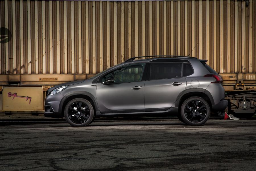 Peugeot 2008 Black Matt 2017 года  (фото 13 из 32)